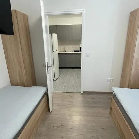 Kulcsi Szallas Daire